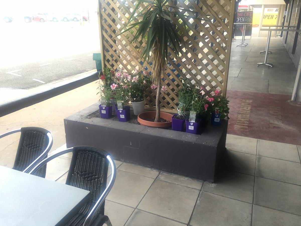 אייר The Burdekin Hotel מראה חיצוני תמונה