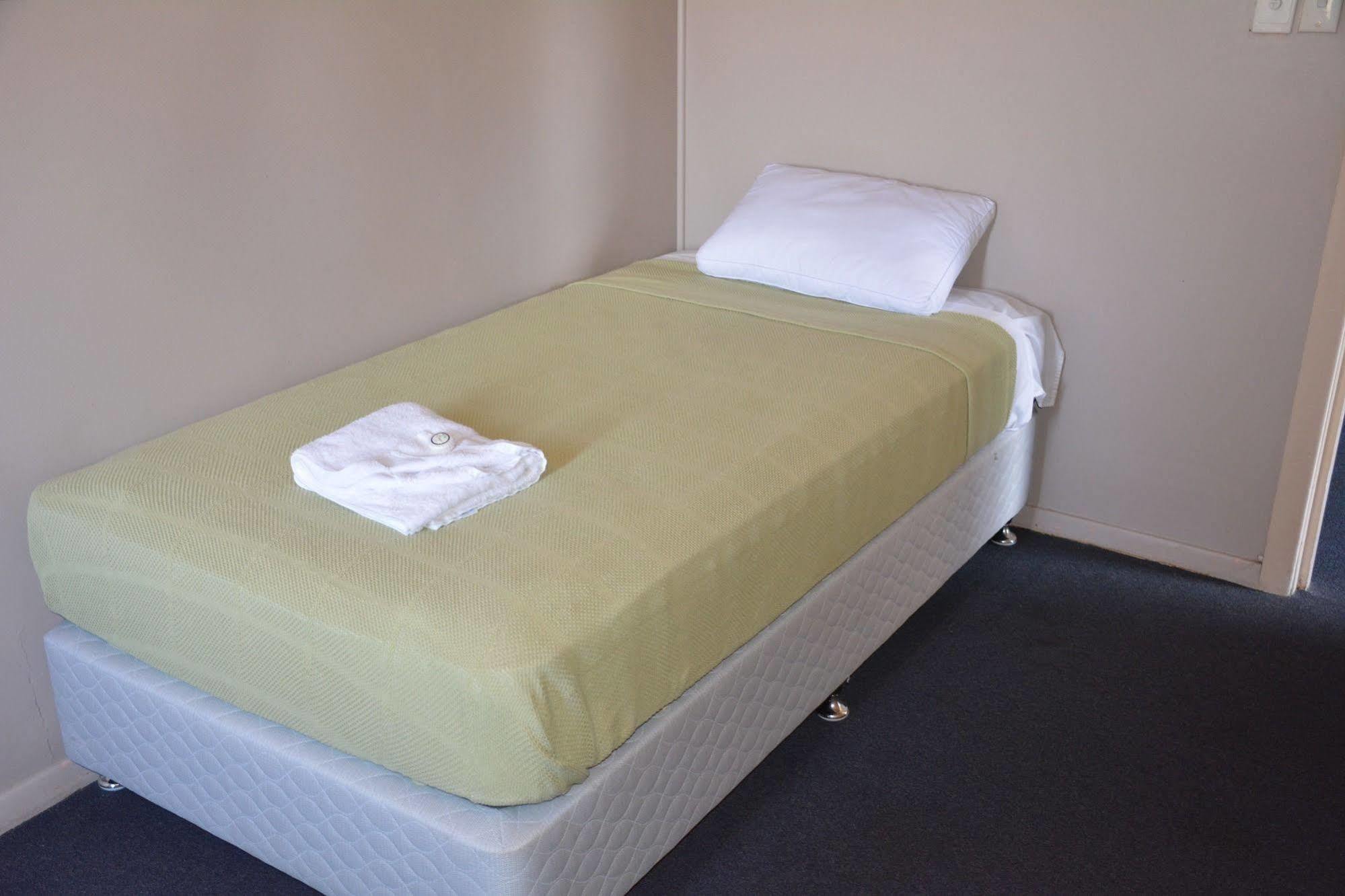 אייר The Burdekin Hotel מראה חיצוני תמונה